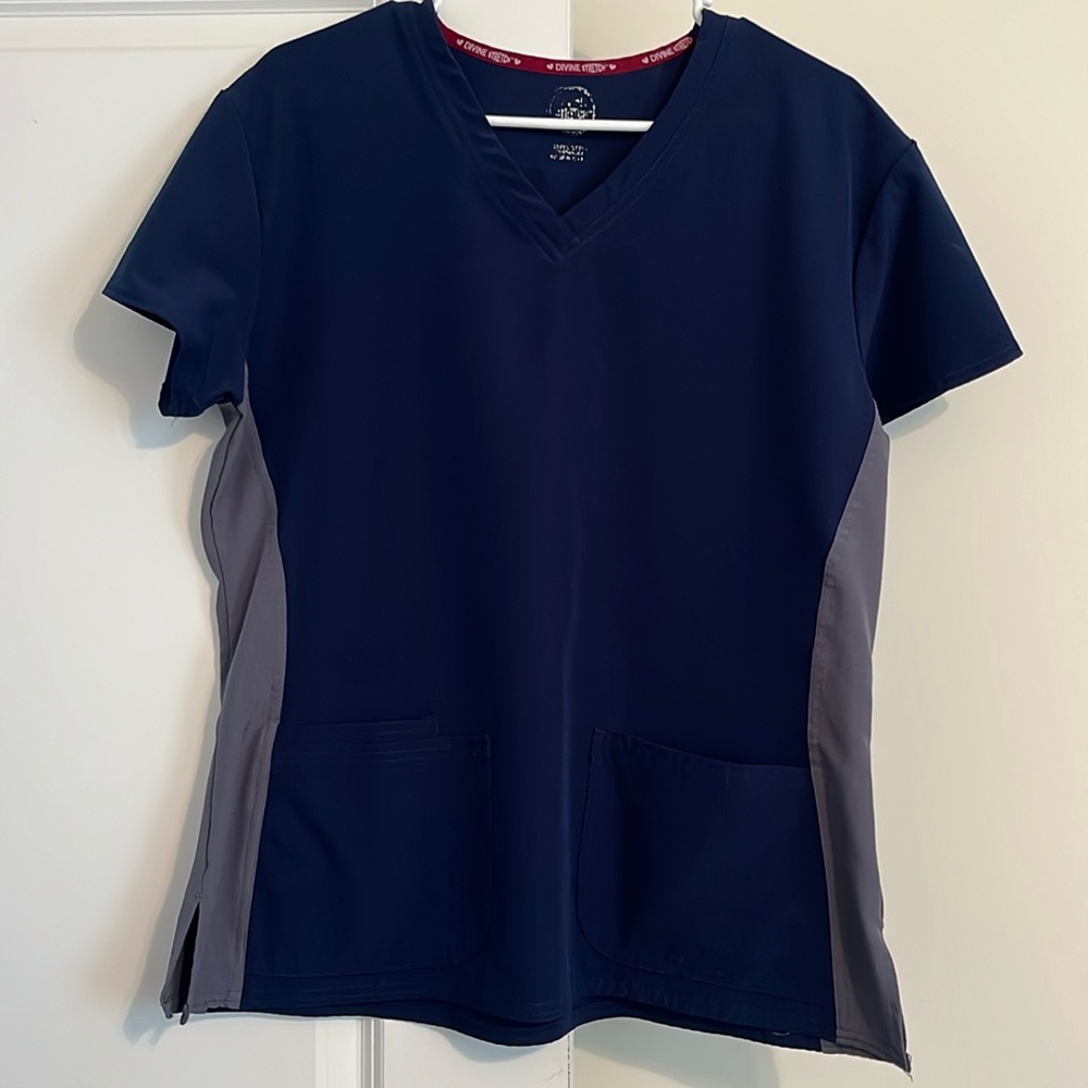 Scrub top